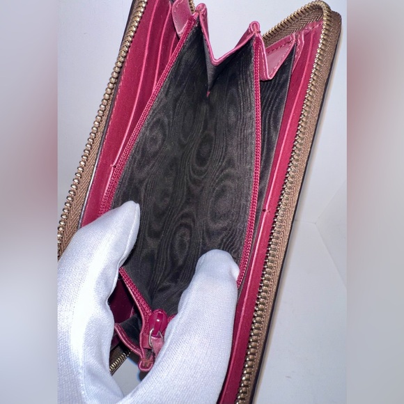 Gucci, Microguccissima Pattern Patent Leather Continental Wallet, Authentic - Picture 10 of 15